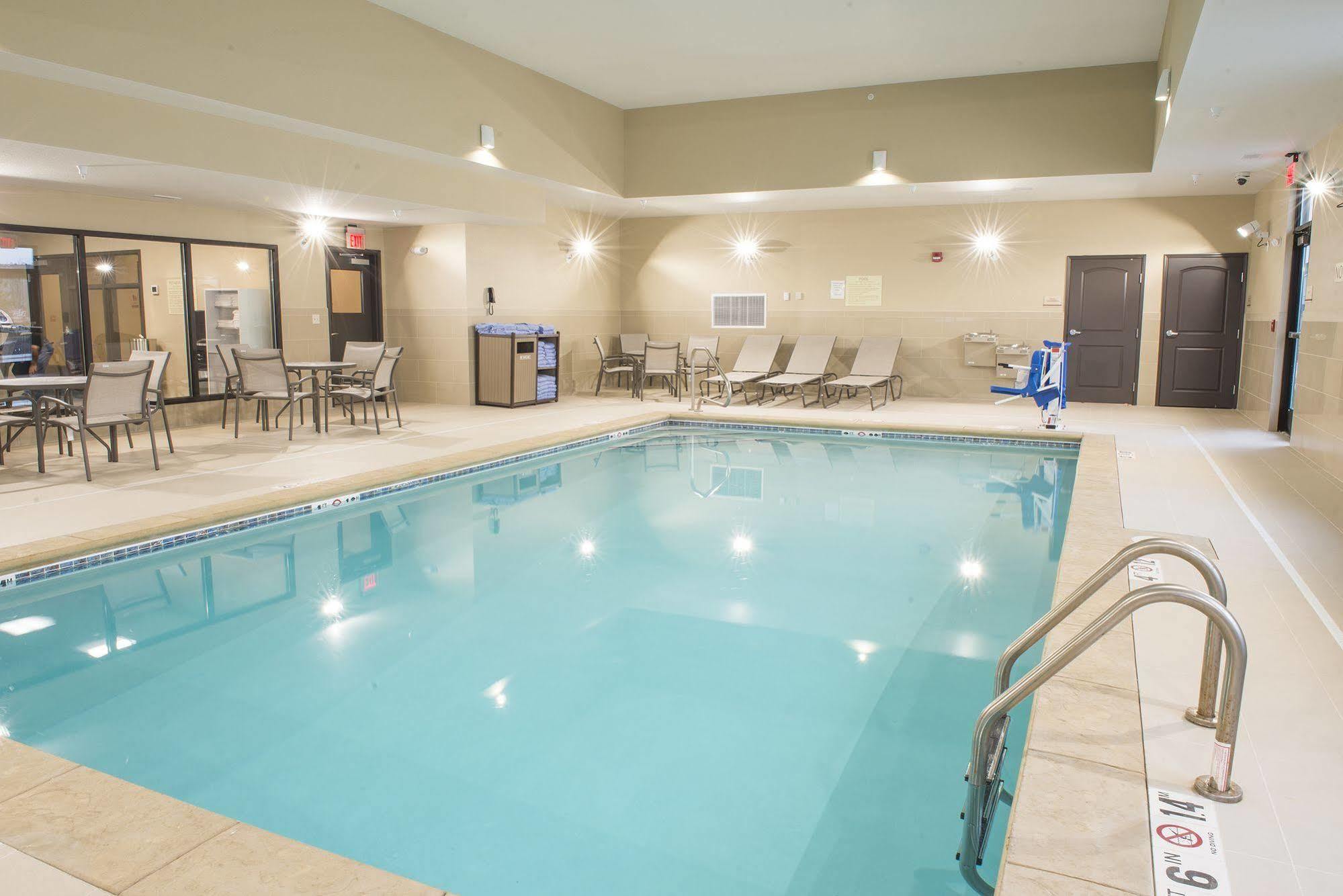 Candlewood Suites Fargo South-Medical Center By Ihg Exterior foto